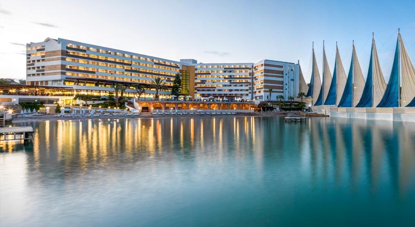 Adin Beach Hotel  