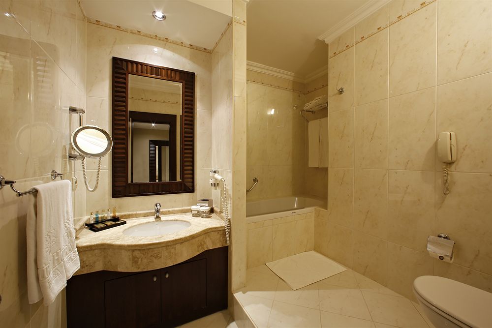 Almira Hotel Thermal Spa & Convention Center  