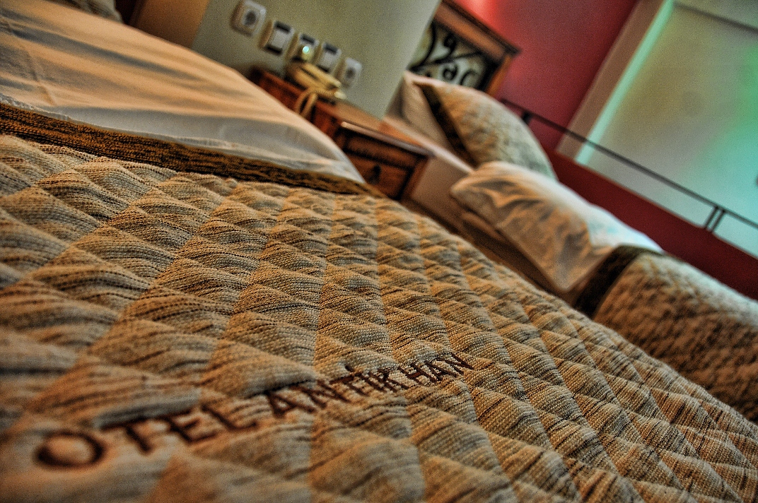Antikhan Hotel  