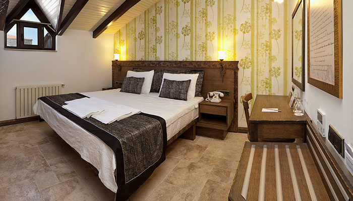 Assos Behram Hotel  