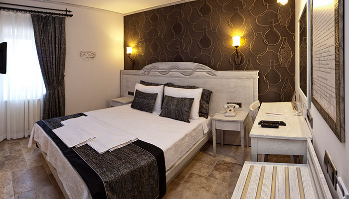 Assos Behram Hotel  