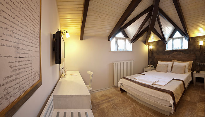 Assos Behram Hotel  