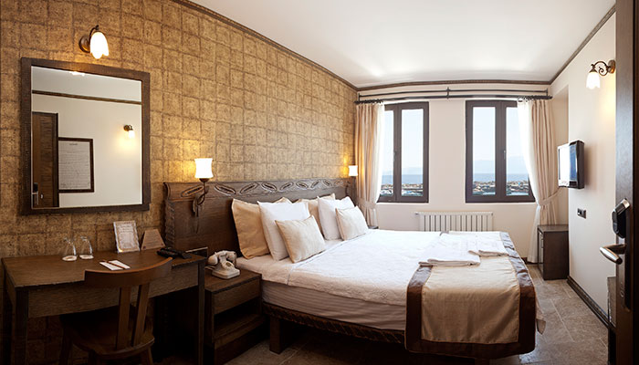 Assos Behram Hotel  