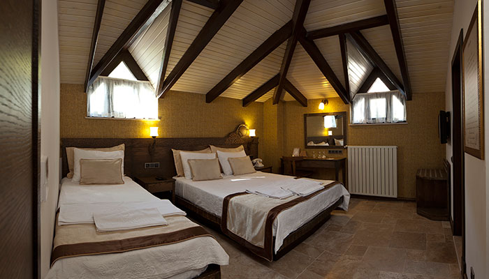 Assos Behram Hotel  
