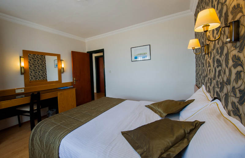 Assos Eden Gardens Hotel / Vip Home