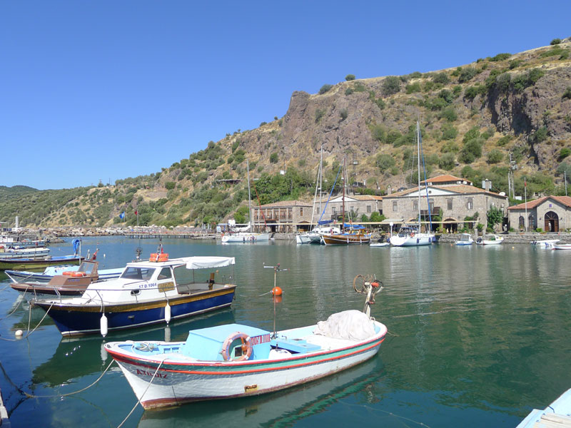 Assos Nazlıhan Otel  
