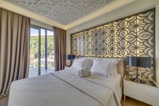 Aurum Moon Resort / clup suit oda