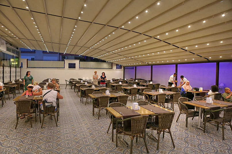Blue Wave Suite Hotel  
