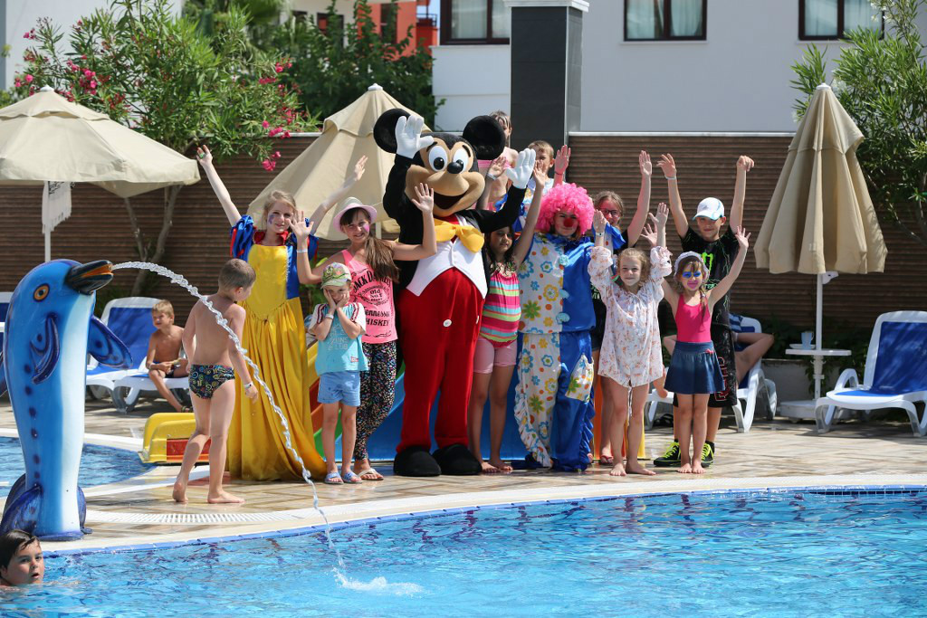 Blue Wave Suite Hotel  