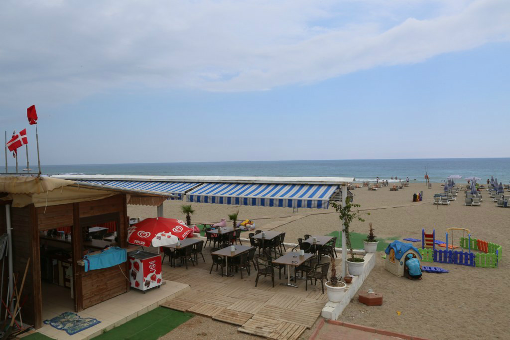 Blue Wave Suite Hotel  