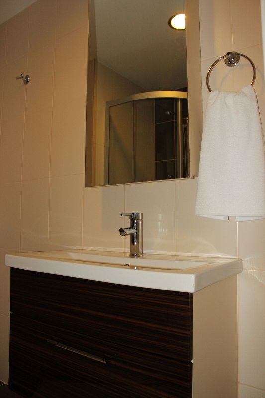 B-Suites Hotel   