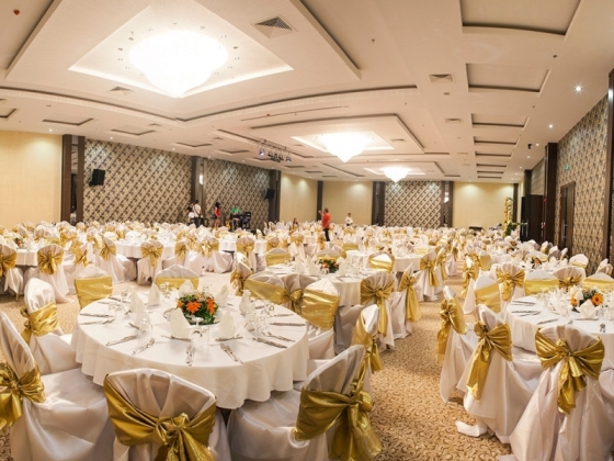 Cherry Garden City Spa Hotel  