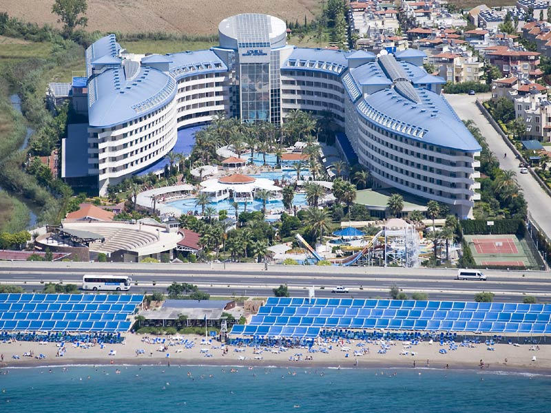 Crystal Admiral Resort Suites & Spa Side  