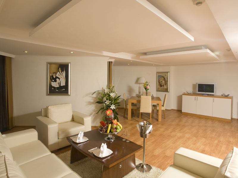 Crystal Admiral Resort Suites & Spa Side  