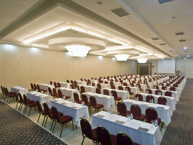 Crystal Admiral Resort Suites & Spa Side  