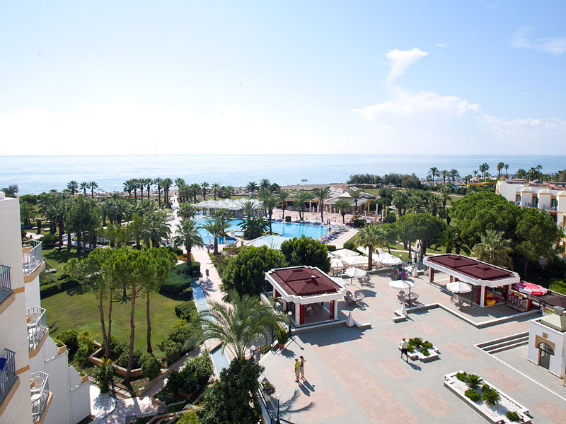 Crystal Tat Beach Golf Resort&Spa  