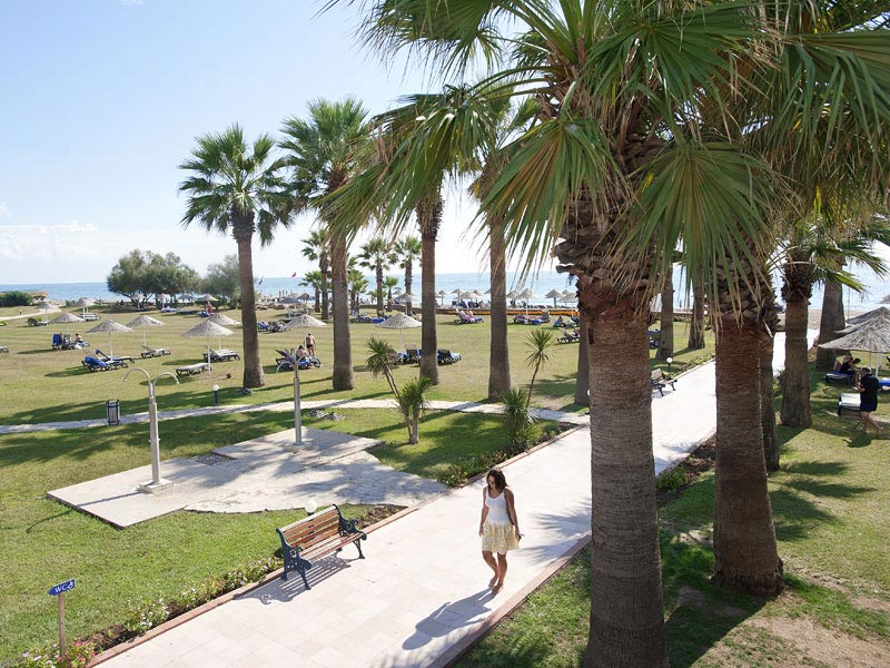 Crystal Tat Beach Golf Resort&Spa  