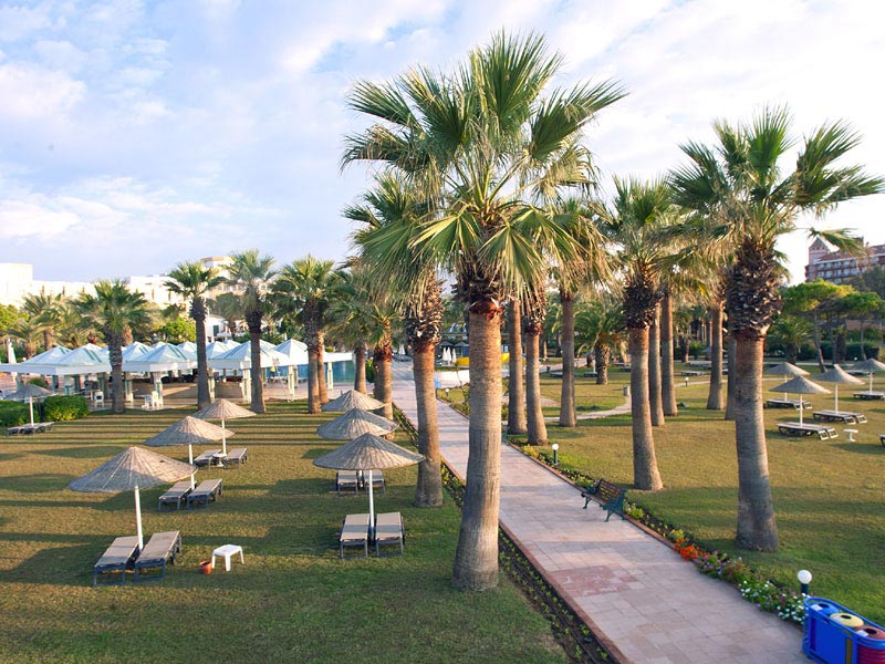 Crystal Tat Beach Golf Resort&Spa  