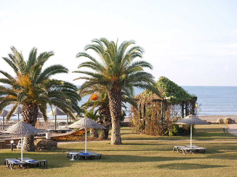 Crystal Tat Beach Golf Resort&Spa  