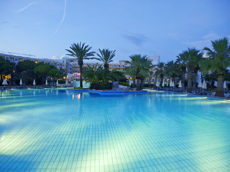Crystal Tat Beach Golf Resort&Spa  