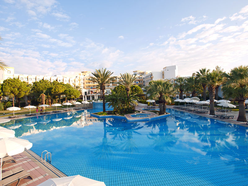 Crystal Tat Beach Golf Resort&Spa  