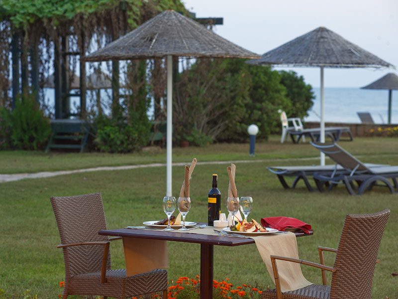 Crystal Tat Beach Golf Resort&Spa  