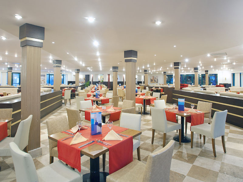 Crystal Tat Beach Golf Resort&Spa  