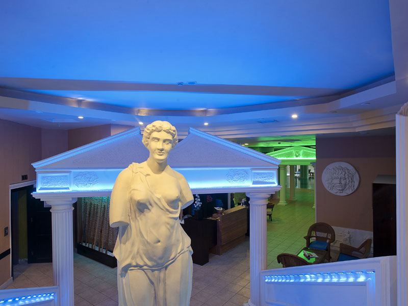 Crystal Tat Beach Golf Resort&Spa  