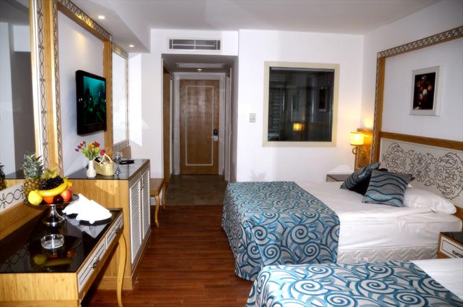 Crystal Waterworld Resort & Spa  