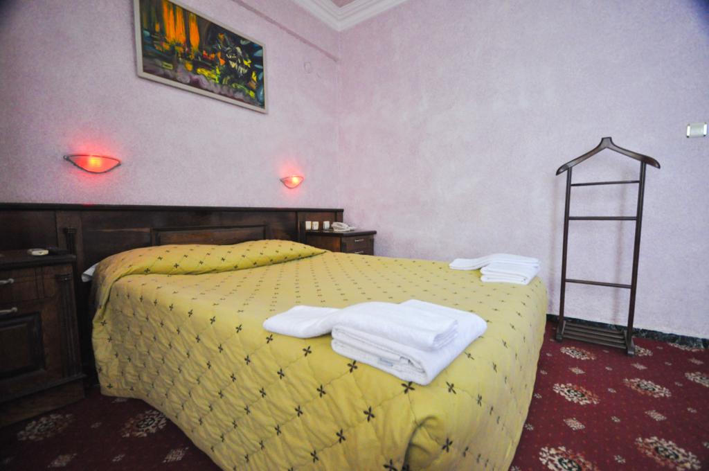 Elazığ Mavi Göl Otel / köşe oda