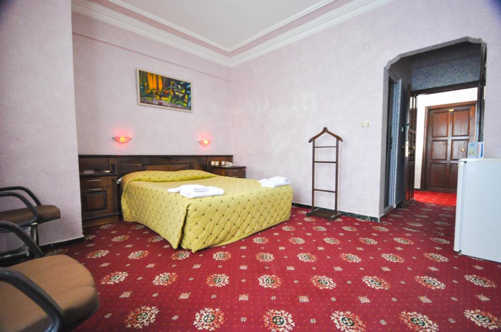 Elazığ Mavi Göl Otel / köşe oda