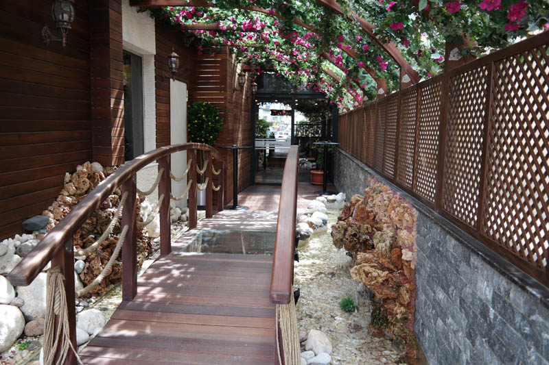End Glory Hotel  