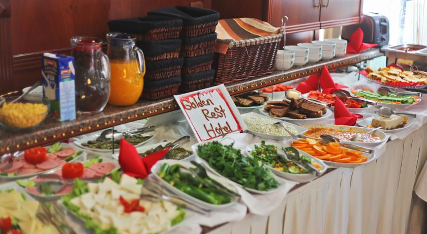 Golden Siyav Hotel  