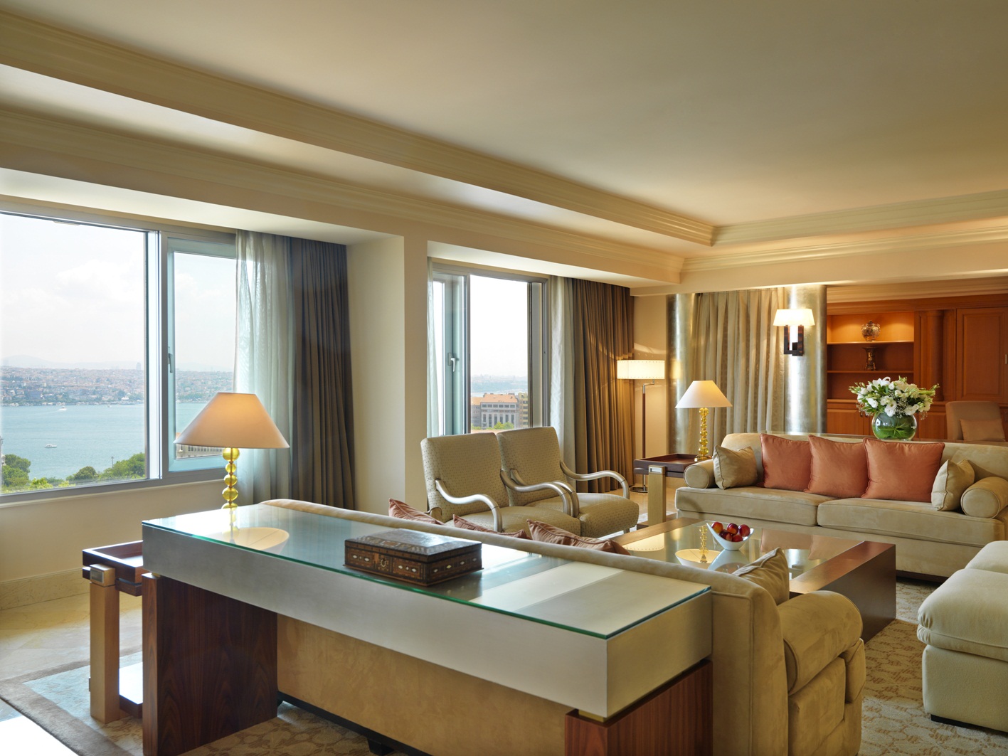 Grand Hyatt İstanbul / Presidental Suit Oturma Odası