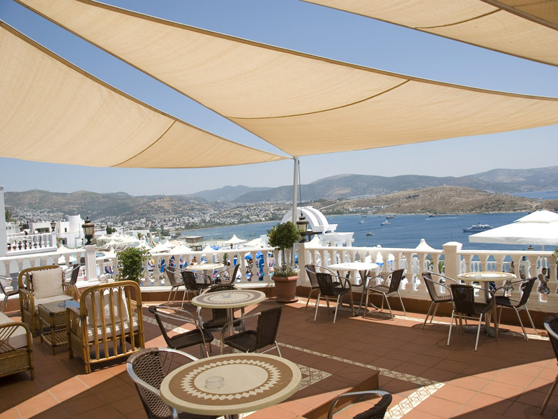 Grand Newport Hotel  