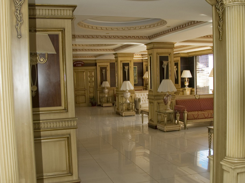 Grand Newport Hotel  