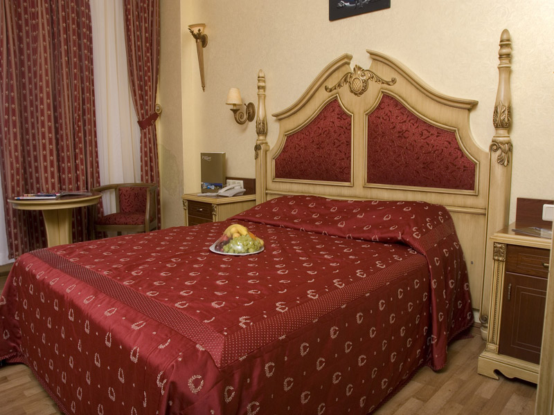 Grand Newport Hotel  