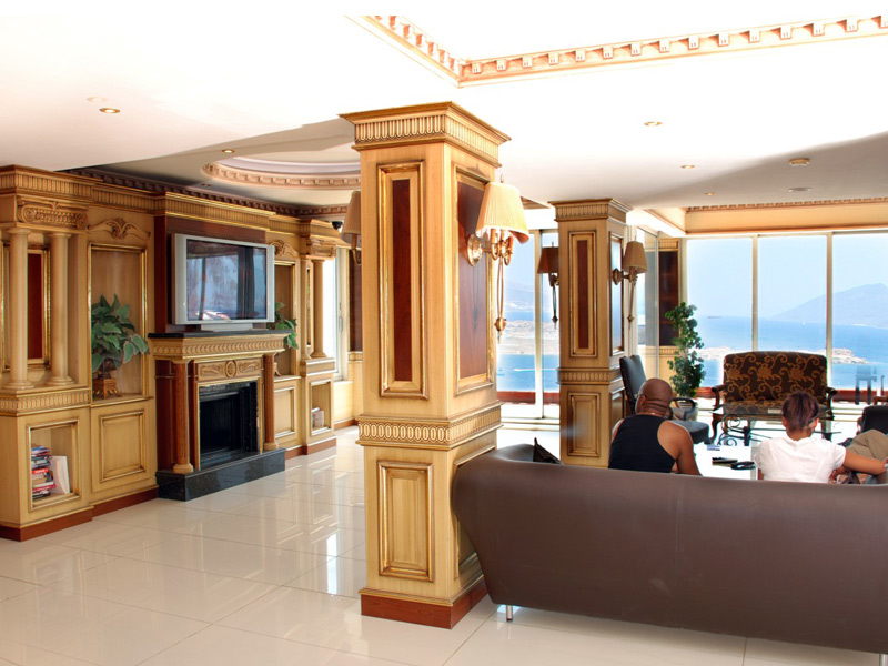 Grand Newport Hotel  