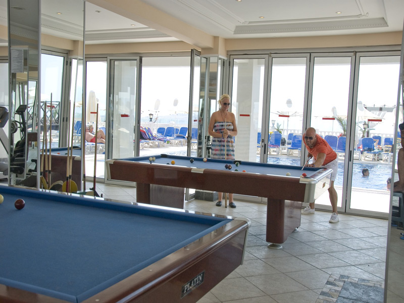 Grand Newport Hotel  