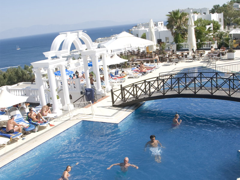 Grand Newport Hotel  
