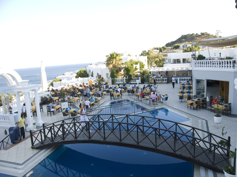 Grand Newport Hotel  
