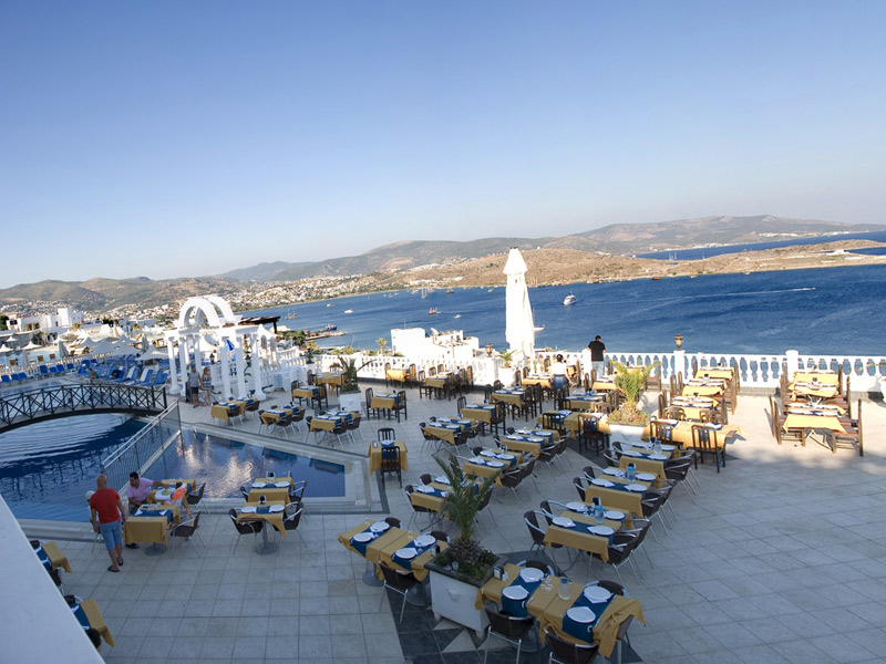 Grand Newport Hotel  