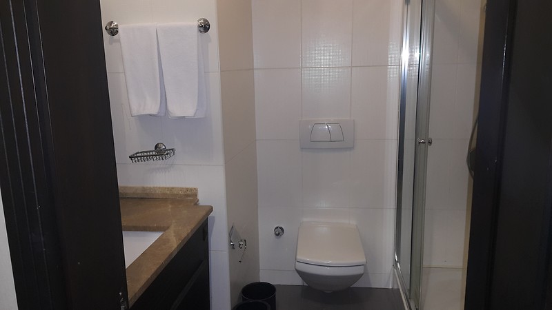 Grand Yazıcı Uludağ / standart oda banyo