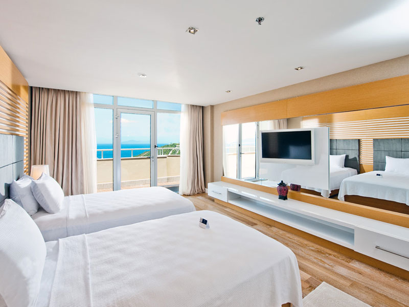 Hilton Bodrum Türkbükü Resort & Spa  