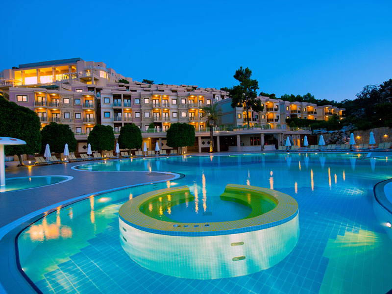 Hilton Bodrum Türkbükü Resort & Spa  