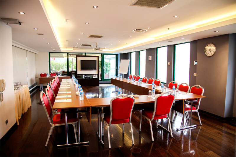 Holiday Inn Istanbul Airport / Boardroom4