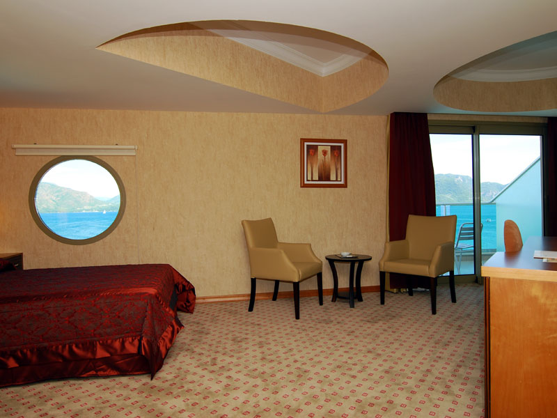 Paşa Beach Hotel   
