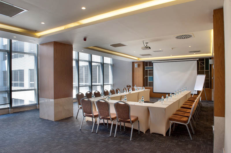 ISG Airport Hotel  