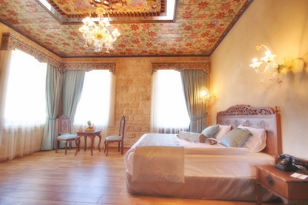 İzala Hotel  