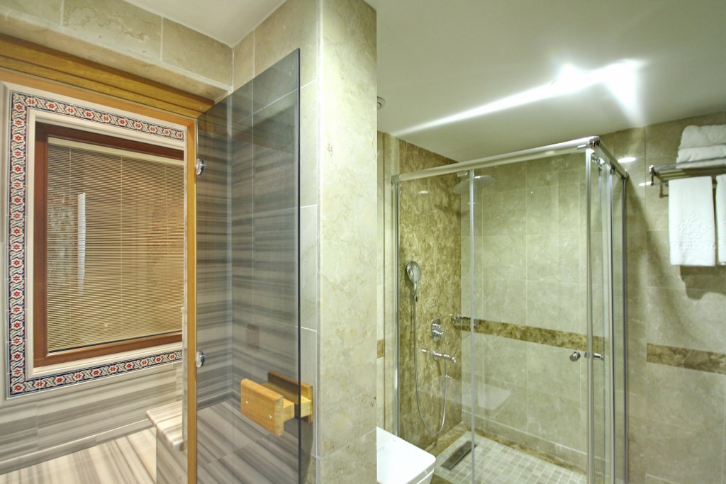 İzala Hotel  